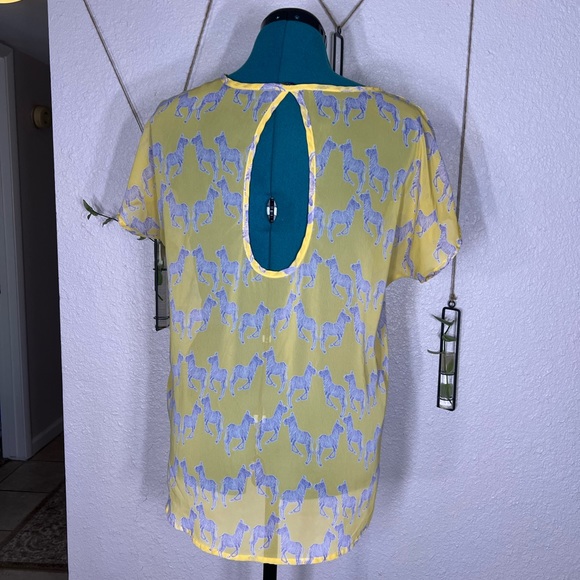 Sweet Claire Sheer Zebra Top Medium - Picture 3 of 7